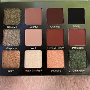 Violet Voss eye shadow palette